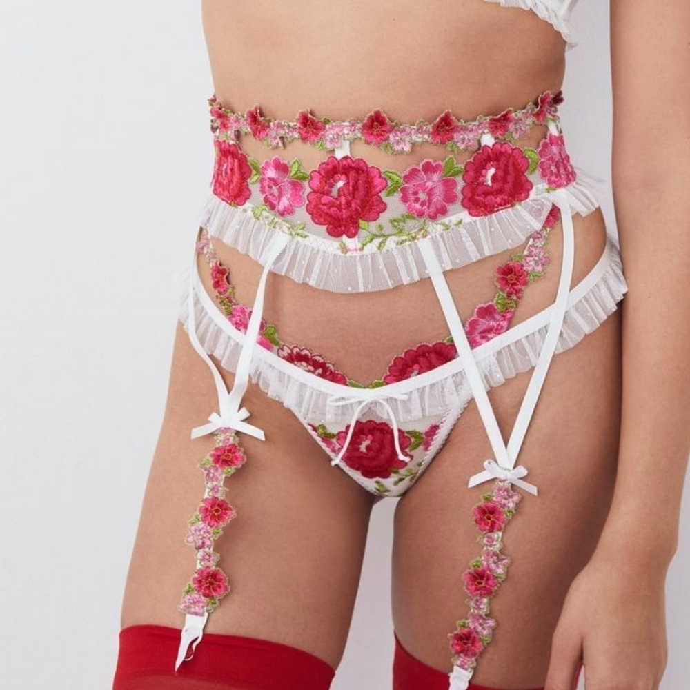 New!For Love and Lemons Floral V-Day‎ Embroidered Garter Belt